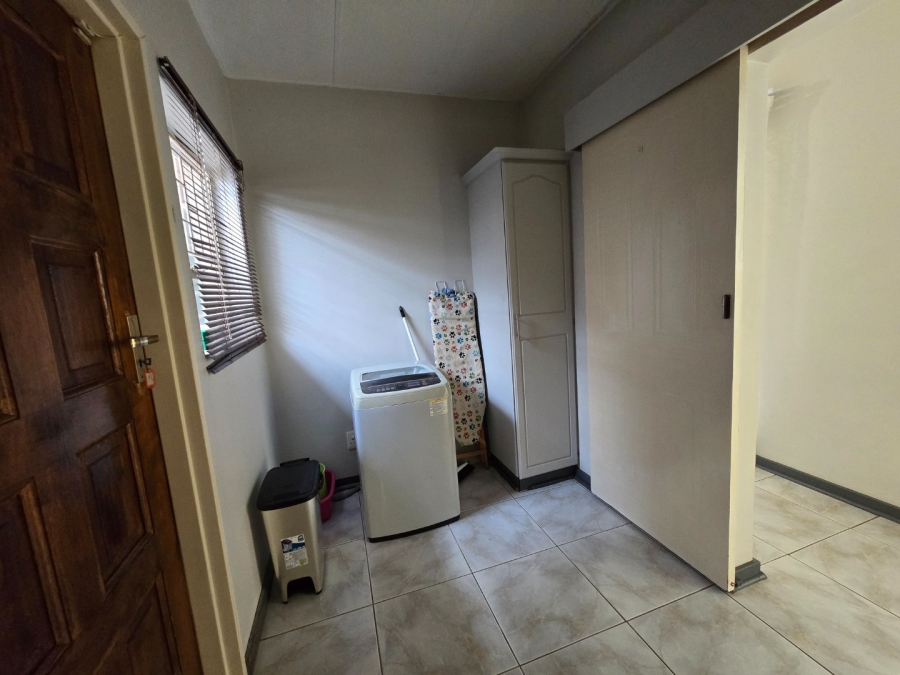 3 Bedroom Property for Sale in Pentagon Park Free State